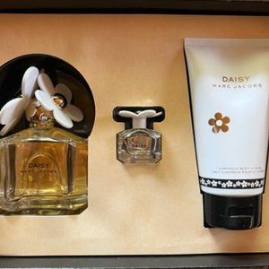 Marc Jacobs Daisy 3 Piece Gift Set NEW IN BOX